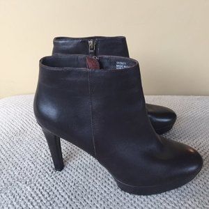 Brown Rockport booties size 7M